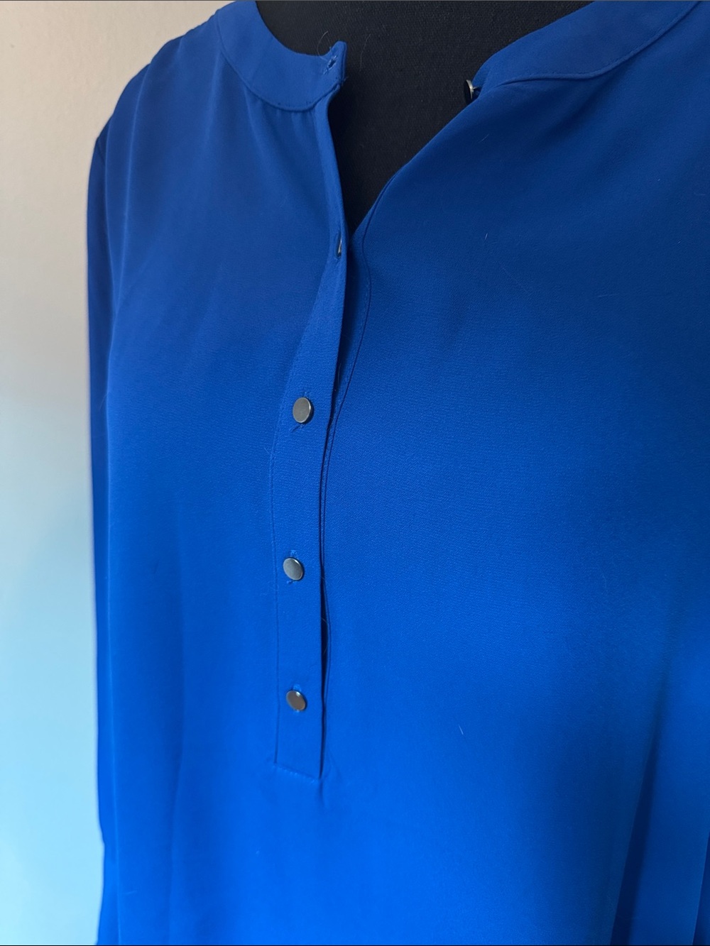 Reitmans Cobalt Blue Henley Button-Front Blouse